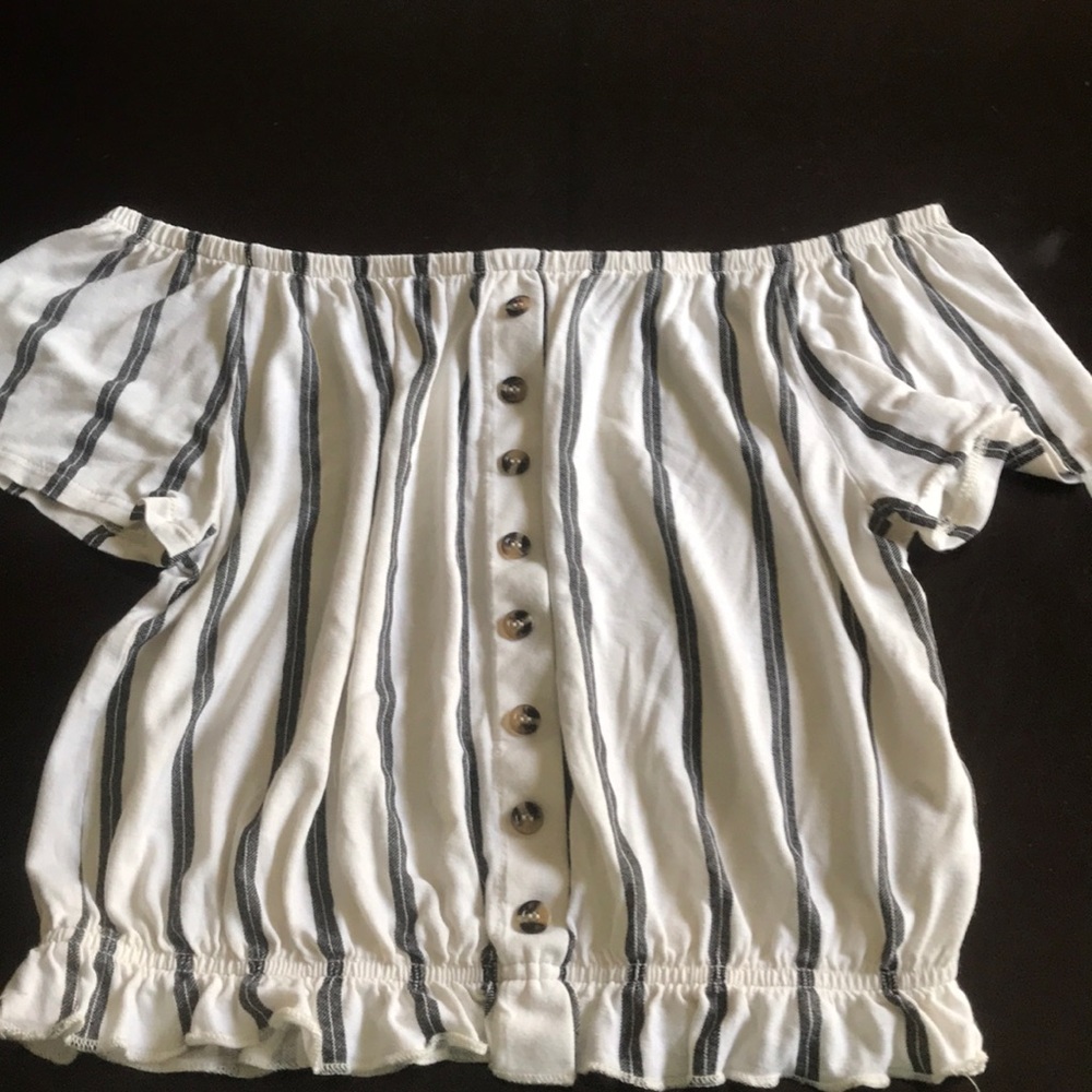 H&M cropped shirt